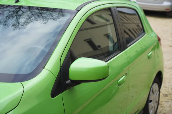 Green Passenger Car European Street — Stock Photo, Image