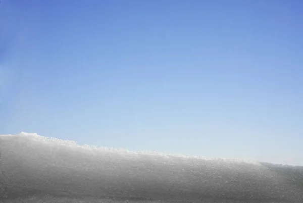 Płatki Śniegu Wzór Mrozu Zamarzniętej Szybie Mroźny Zimowy Dzień Opady — Zdjęcie stockowe