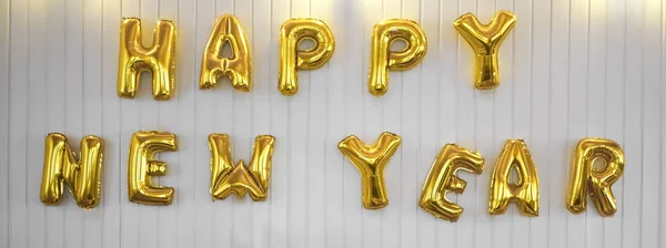 Palavras Ano Novo Feliz Alfabeto Inglês Balões Amarelos Dourados Fundo — Fotografia de Stock