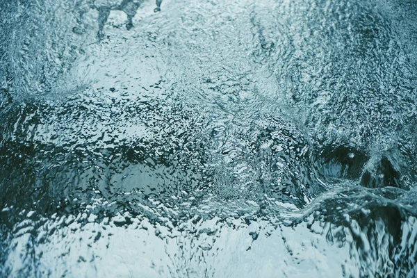 Kurzbelichtungsaufnahme Des Abfließenden Wasserstroms Dramatischer Blick Auf Schnell Fließenden Wasserstrom — Stockfoto