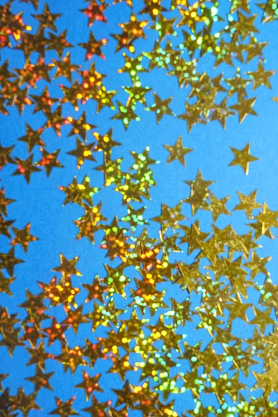 Праздничные Звезды Блестки Изолированы Синем Фоне Праздничный Яркий Фон — стоковое фото