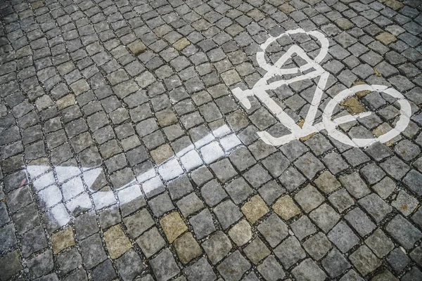 Cykelväg Gatan Vägsten Kakel Körfält Med Cykel Och Rörelse Pekare — Stockfoto