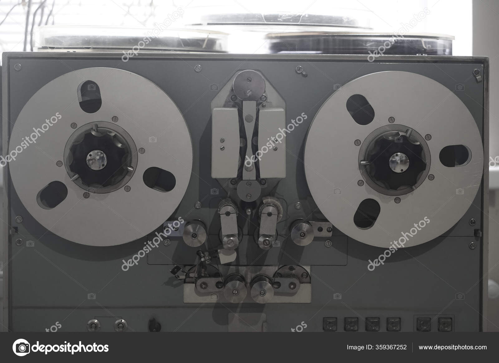 Old Vintage Player Reels Antique Reel Reels Tape Recorder Spools Stock  Photo by ©borjomi88 359367252