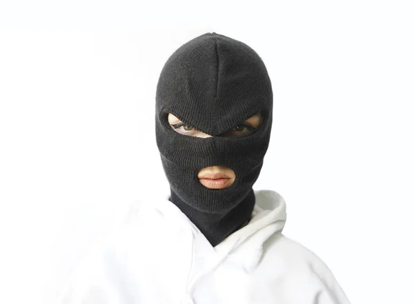 Frau Trägt Weißen Kapuzenpulli Sturmhaube Oder Schwarze Maske Isoliert Auf — Stockfoto