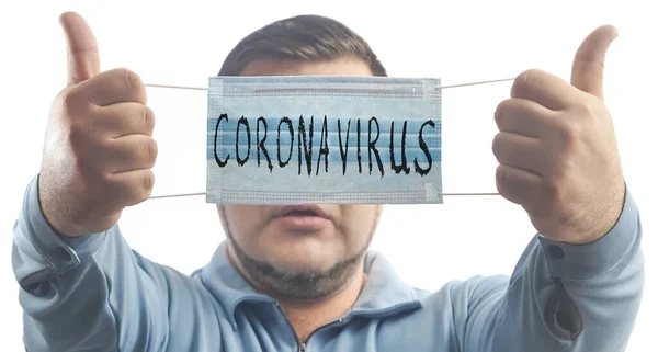 Uomo Mascherato Proteggerlo Coronavirus Pandemia Virale Corona Uomo Tiene Maschera — Foto Stock