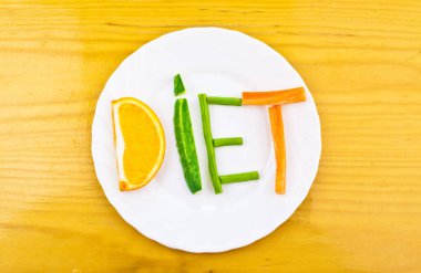  Kelime diyeti farklı meyve ve sebze dilimlerinden oluşur.
