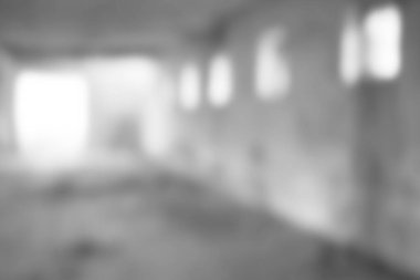 Pencereli bulanık, boş bir uzay ofisi. Bakış açısı. Işık odası. Bakış açısı. Bulanık endüstriyel alan.