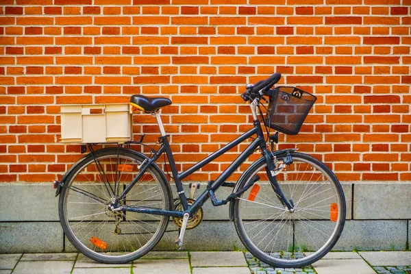 Klassisk Utsikt Över Cykel Och Vägg Sidovy Retro Cykel Väg — Stockfoto