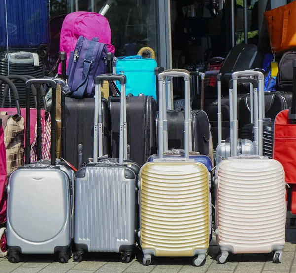 Maletas Escaparate Bolsas Equipaje Tienda Venta Maletas Para Viajes Maletas —  Fotos de Stock