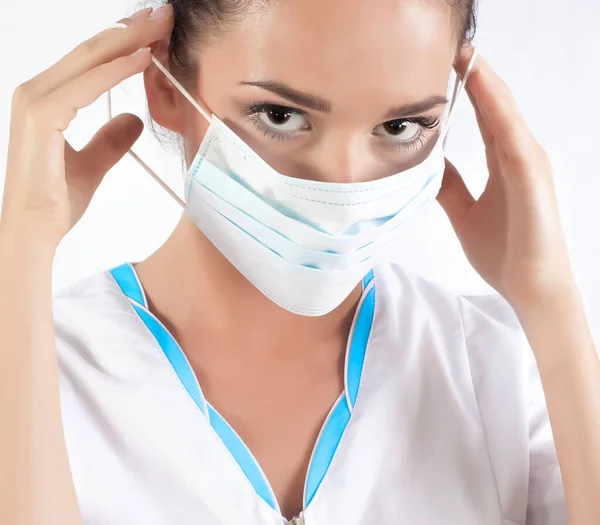 Head Shoulders Portrait Hispanic Female Doctor Wearing Protective Mask Looking — Stock Photo, Image