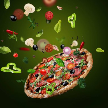 İçi renkli sebzelerle dolu uçan pizza fesleğen, mercanbalığı, sıcak zeytin.