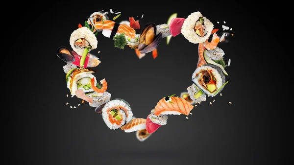 Sushi Voador Conjunto Amor Coração Valentine Japão Comida Sashimi Salmão — Fotografia de Stock