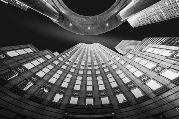 Ανοδική προοπτική ουρανοξύστες της Νέας Υόρκης — Φωτογραφία Αρχείου