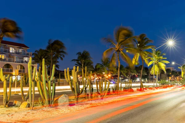 Traffic trails on JE Irausquin boulevard in Aruba — Stok fotoğraf