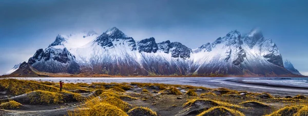Горный Массив Вестрахорн Панорама Пляжа Стокснис Недалеко Хофна Исландия Неопознанный — стоковое фото