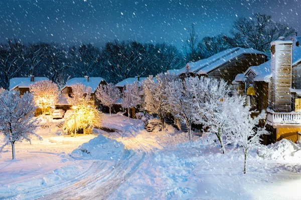 Nacht Sneeuwval Een Dorp Van New Jersey Met Houten Huizen — Stockfoto