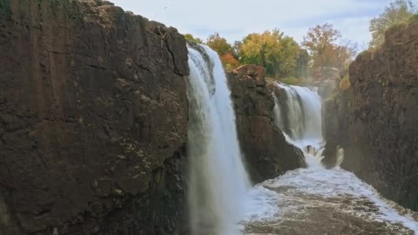 Wielkie wodospady rzeki Passaic — Wideo stockowe