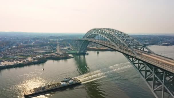Imagens de drones da Ponte Bayonne . — Vídeo de Stock