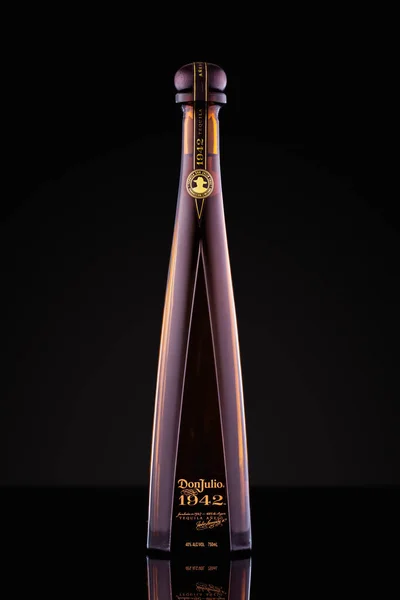 Bottle of Don Julio 1942 Tequila Anejo — Stock Photo, Image