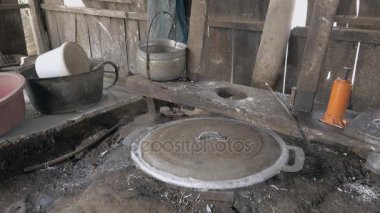 İçinde pirinç noodle yapmak için kaynar ile atölye bir pirinç noodle