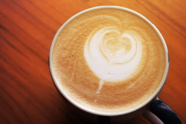 Imagen del corazón latte arte café — Foto de Stock