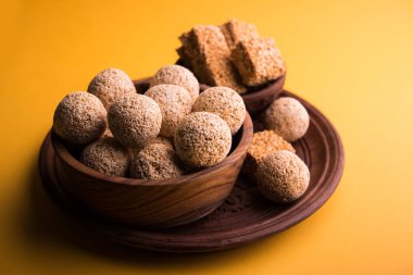 Cholai veya Rajgira veya Amarnath tohum laddo ve chikki ya da kek, Hint tatlı ve sağlıklı gıda