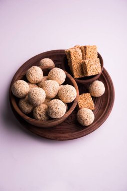 Cholai veya Rajgira veya Amarnath tohum laddo ve chikki ya da kek, Hint tatlı ve sağlıklı gıda