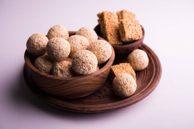 Cholai veya Rajgira veya Amarnath tohum laddo ve chikki ya da kek, Hint tatlı ve sağlıklı gıda