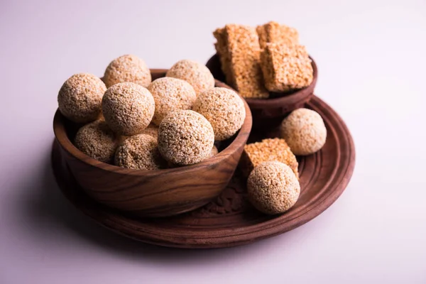 Cholai veya Rajgira veya Amarnath tohum laddo ve chikki ya da kek, Hint tatlı ve sağlıklı gıda