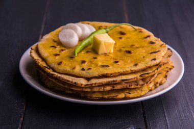 makki di roti ve sarso ka saag, ünlü Kuzey Hint yemekleri