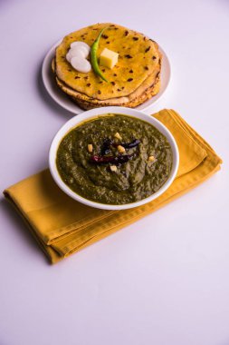 makki di roti ve sarso ka saag, ünlü Kuzey Hint yemekleri
