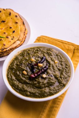 makki di roti ve sarso ka saag, ünlü Kuzey Hint yemekleri