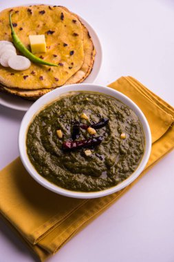 makki di roti ve sarso ka saag, ünlü Kuzey Hint yemekleri