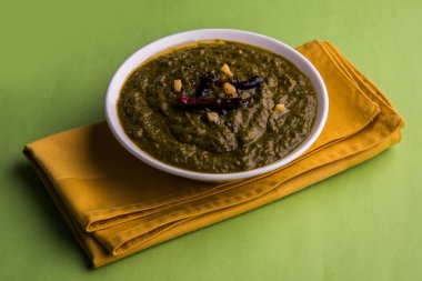 makki di roti ve sarso ka saag, ünlü Kuzey Hint yemekleri