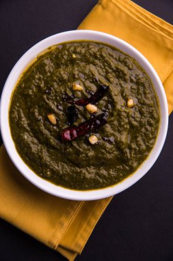 makki di roti ve sarso ka saag, ünlü Kuzey Hint yemekleri