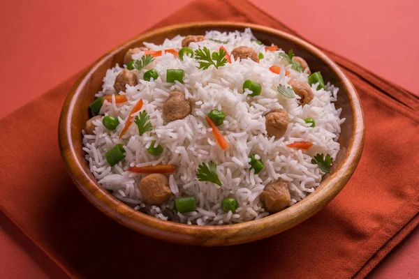 Lezzetli soya pulao ya da pirinç ya da soya Dobiş bezelye ve fasulye, Hintli ya da Pakistanlı mutfağı ile kızarmış pilav