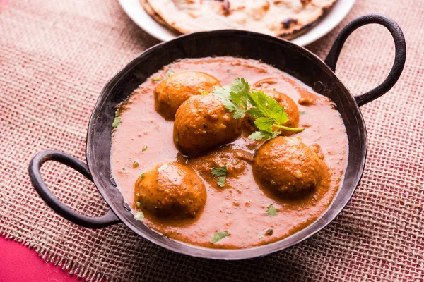 Nykokt Kryddig Potatiscurry Stekpanna Eller Varm Och Kryddig Dum Aloo — Stockfoto