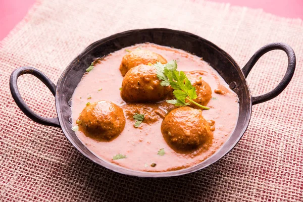 Frisch Gekochtes Würziges Kartoffelcurry Der Pfanne Oder Scharfer Dum Aloo — Stockfoto