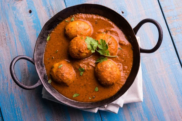 Frisch Gekochtes Würziges Kartoffelcurry Der Pfanne Oder Scharfer Dum Aloo — Stockfoto