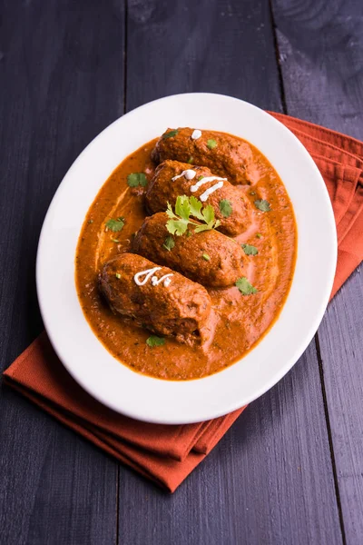 Malai Kofta Curry Beyaz Tabakta Servis Edilen Köftelere Alternatif Klasik — Stok fotoğraf