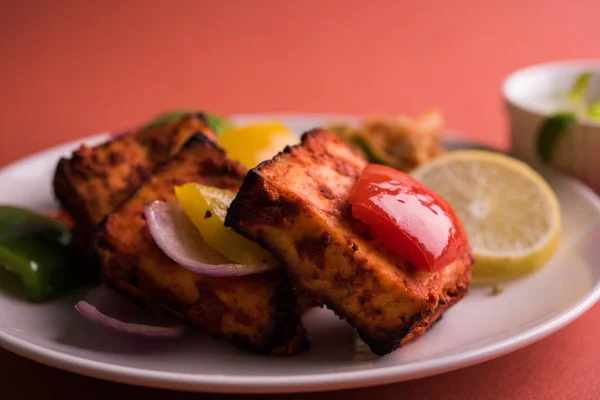 Paneer Tikka Oder Chili Paneer Kabab Tandoori Indische Käsespieße Serviert — Stockfoto