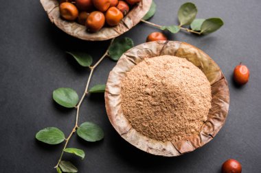 Organik toz Hint hünnap veya ber veya berry (Ziziphus mauritiana) moody aydınlatma, seçici odak