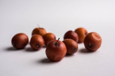 Organik toz Hint hünnap veya ber veya berry (Ziziphus mauritiana) moody aydınlatma, seçici odak