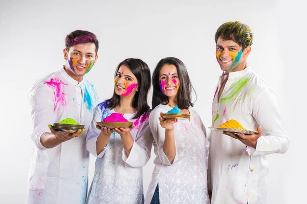 Indové slaví holi nebo hraní holi barvy — Stock fotografie