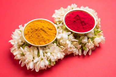 Huldi Recep veya haldi-Recep, Hint hindu ya da punjabi kadın Tanrı'ya dua ederken aynı zamanda sunulan bir auspecious işareti olarak onların alnına uygulanır