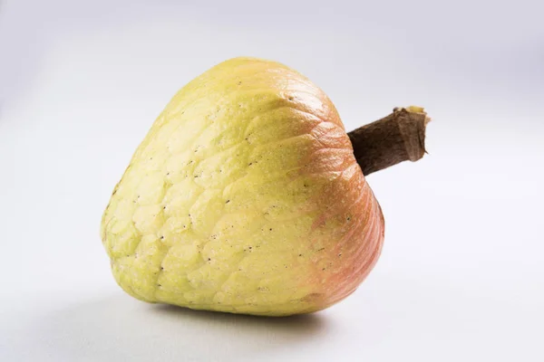 Fruits rares de l'Inde noms sur le Seigneur Rama appelé Ramphal ou Ram Phal ou Ramfal ou Ram fal aussi appelé Annona réticuler ou Soursop en anglais — Photo