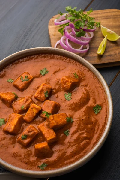 paneer tereyağı masala veya peynir cottage köri, düğün ya da partiler, seçici odak popüler Hint öğle/akşam yemeği menüsünde