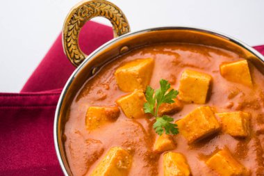 paneer tereyağı masala veya peynir cottage köri, düğün ya da partiler, seçici odak popüler Hint öğle/akşam yemeği menüsünde