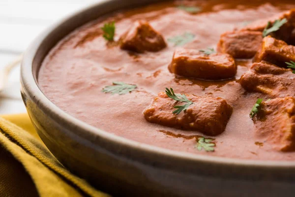 Paneer tereyağı masala veya peynir cottage köri, düğün ya da partiler, seçici odak popüler Hint öğle/akşam yemeği menüsünde — Stok fotoğraf