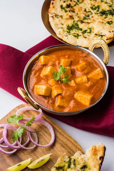 Paneer masło masala lub sera domek curry, popularny indyjski porze lunchu i kolacji w wesela lub imprezy, Selektywny fokus — Zdjęcie stockowe